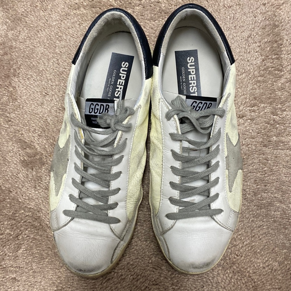 Golden Goose superstar size 42